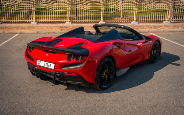 Red Ferrari F8 Tributo Spider, 2022 Photo 6